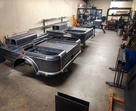 Welding Beds Trucks Rigs, Welding Truck Bedding, Rig Welder, Welding Funny, Flatbed Truck Beds, Custom Flatbed, Welding Trailer, Welding Trucks, Mobile Welding