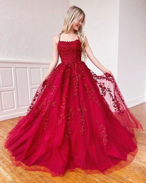 Vestidos Color Vino, Tulle Prom Dress Long, Formal Wedding Guests, Floral Dress Formal, Yule Ball, Lace Prom Dress, Gowns Prom, Burgundy Lace, Pageant Dress