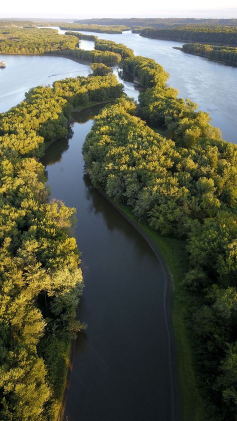 Mississippi Aesthetic, Mississippi Landscape, Great River Road Trip Mississippi, Mississippi Nature, Mississippi River Aesthetic, Rural Mississippi, River Aesthetic, Mississippi River Delta, Missisipi River