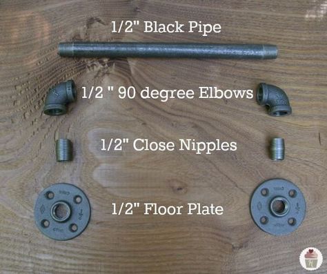 Industrial Towel Bar - How to make your own! I'm going to use this to hang pots/pans from my wall... Industrial Towel Bar, Industrial Bathroom Decor, Industrial Bathroom, Pipe Furniture, Towel Bars, Boys Bathroom, Bathroom Redo, Pots Pans, Rustic Bathroom