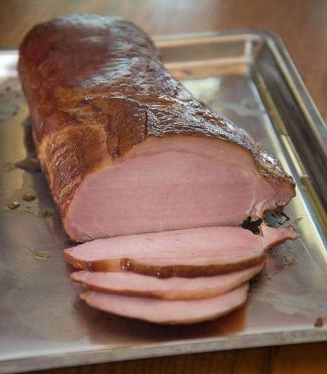 Pork Temp, Canadian Bacon Recipes, Deli Meat Recipes, Irish Bacon, Cured Meat Recipes, Peameal Bacon, Egg Bbq, Smoked Recipes, Smoked Pork Loin