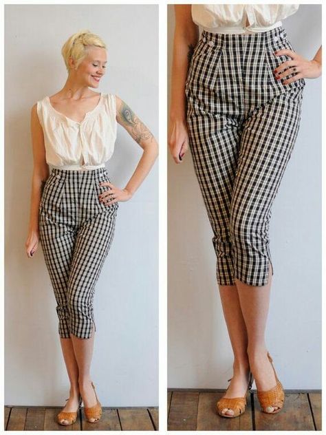 Peddle Pushers, Capri Pants Outfits, Mode Rockabilly, Capri Outfits, Pedal Pushers, Fashion 1950s, Retro Mode, Rockabilly Fashion, Vintage Plaid