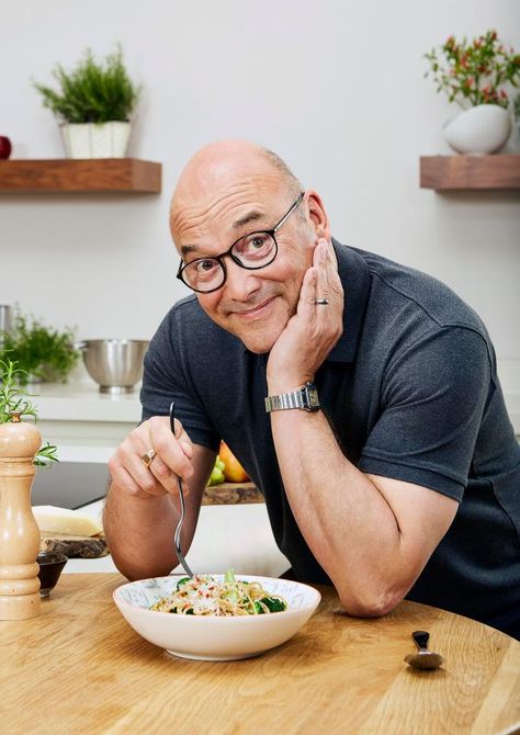 Greg Wallace (in Vienna) Tv Chefs, Fav Person, Shaved Head, London Town, Family Dinners, Dinner Time, Healthy Meals, Family Dinner, Eating Well