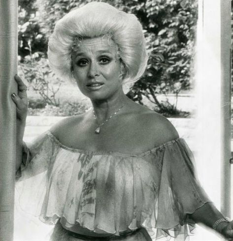 Barbara Windsor Scott Mitchell, Barbara Windsor, Barbara Ann, B Movies, Shoreditch London, B Movie, Vintage Life, Dress And Heels, Next Door