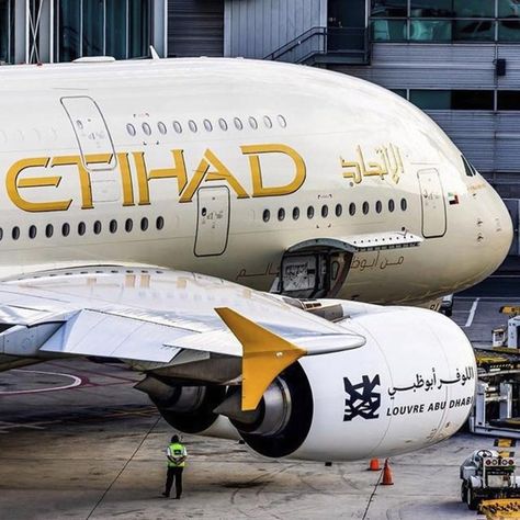 Etihad Airlines, Airplane Runway, Plane Wallpaper, Tata Cars, Private Jet Plane, Airplane Pictures, Etihad Airways, Cartoon Airplane, Commercial Plane