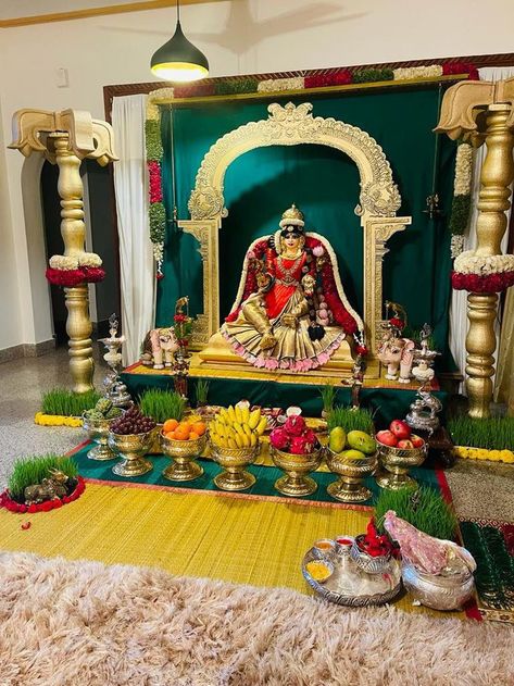 Varalaxmi Vratam Decoration, Festive Backdrop Ideas Diy, Varamahalakshmi Festival Decoration, Makara Thoranam Design, Temple Decoration Ideas With Flowers, Varamahalakshmi Background Decoration, Lakshmi Decoration At Home, Varamahalakshmi Decoration Ideas At Home, Varmahalakshmi Decorations