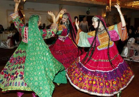 . Afghan Dance, Afghanistan Culture, Cultural Dress, Cultural Dance, Afghani Clothes, Afghan Wedding, Dance Paintings, Designer Kurti Patterns, Natural Hair Care Tips