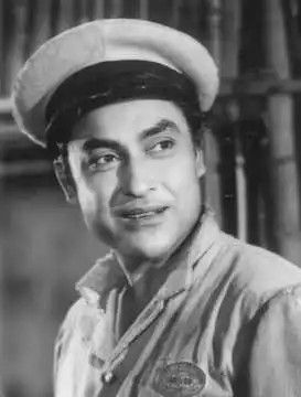 The first superstar of Indian cinema had a very ordinary name, Kumudlal Kanjilal Ganguly, when he came to Mumbai wanting to be a director. He was suddenly brought to the forefront by brother-in-law, S. Mukherjee, when the male lead of Jeevan Naiyya (1936), Najmul Hasan, was dropped after a scandalous elopement with Devika Rani, the wife of producer Himanshu Rai. Devika Rani, Raj Kapoor, Sanjeev Kumar, Ashok Kumar, Character Role, Retro Bollywood, Indian Cinema, Vintage Bollywood, Movie Stills