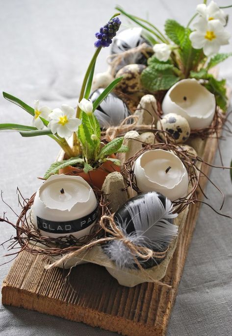 All natural easter centerpiece Easter Calendar, Diy – Velikonoce, Easter Table Settings, Spring Decoration, Egg Box, Easter Inspiration, Diy Upcycle, Easter Centerpieces, Easter Time