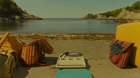 Moonrise Kingdom by Wes Anderson  http://runevarun.blogspot.de/2015/01/evas-inspiration-moonrise-kingdom-by.html Wes Anderson Color Palette, Wes Anderson Aesthetic, Damien Chazelle, Francois Truffaut, Wes Anderson Movies, Wes Anderson Films, Moonrise Kingdom, Richard Wagner, Wes Anderson