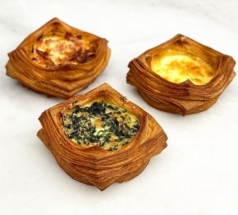 Croissant Quiche, Heart Healthy Recipes Dinner, Savory Croissant, Croissant Ideas, Ham Cheese Croissant, Sticker Reference, Cheese Asparagus, Antonio Bachour, Ham And Cheese Croissant