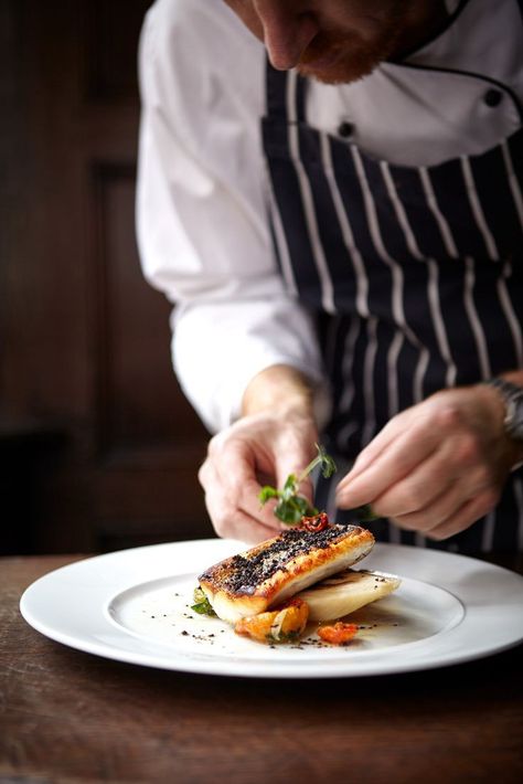 Chef Plating Photography, Food Photography With Model, Wine Bar Photography, Unique Food Photography, Luxury Food Photography, Pastry Chef Photography, Restaurant Photography People, Pasta Fine Dining, Culinary Poster