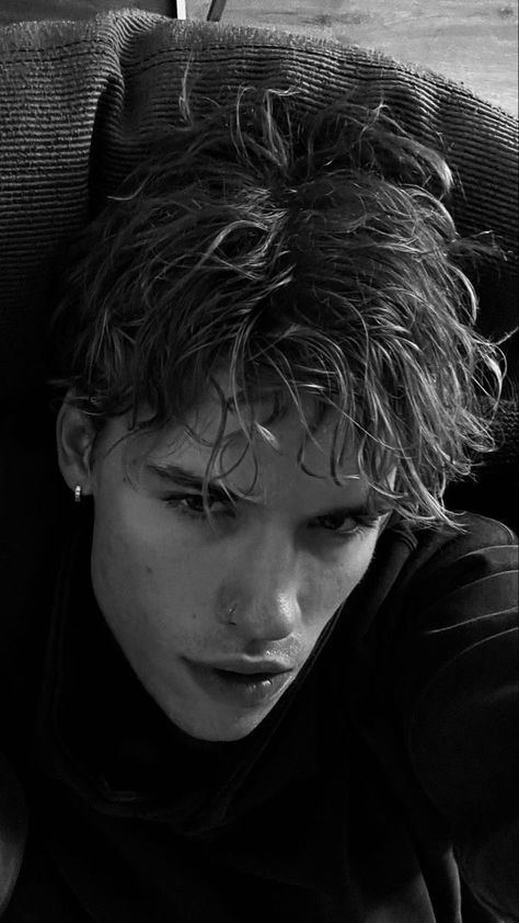 royal elite, rina kent, cruel king, levi king, astrid clifford, astrid and levi Levi King, Zodiac Academy, Chloe Walsh, Instagram London, Aaron Warner, Fictional Men, Dark Blonde Hair, Blonde Boys, Boy Pictures