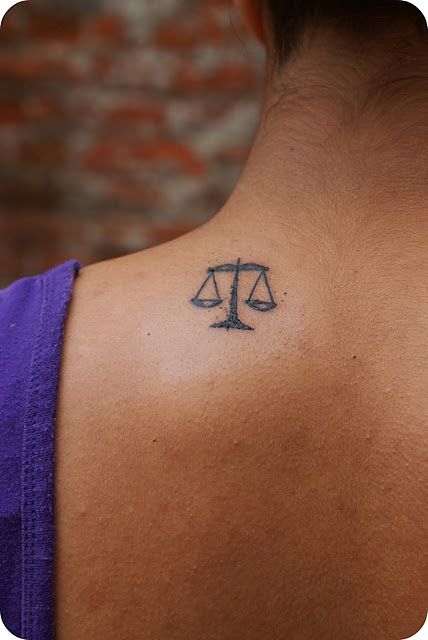 justice scale- for when I pass the bar in like 6 years hahaha Lawyer Tattoo, Scales Of Justice Tattoo, Libra Scale Tattoo, Justice Tattoo, Leo Constellation Tattoo, Diy Tattoo Permanent, Libra Tattoo, Scale Tattoo, Libra Quotes