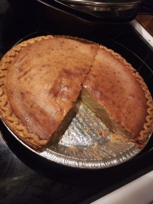 I got hooked on the Bean Pie I used to get from the Muslim bakery back home, so had to try and recreate it! This is very good and reminds me of pumpkin pie, except it's made from beans. :-) (To get the beans smoothly mashed, I would recommend a food processor). Bean Pie Recipe Desserts, Bean Pie Recipe Muslim, Muslim Bean Pie Recipe, Navy Bean Pie Recipe, Navy Bean Pie, Muslim Recipes, Bean Pie Recipe, Home Made Pie, Weird Recipes