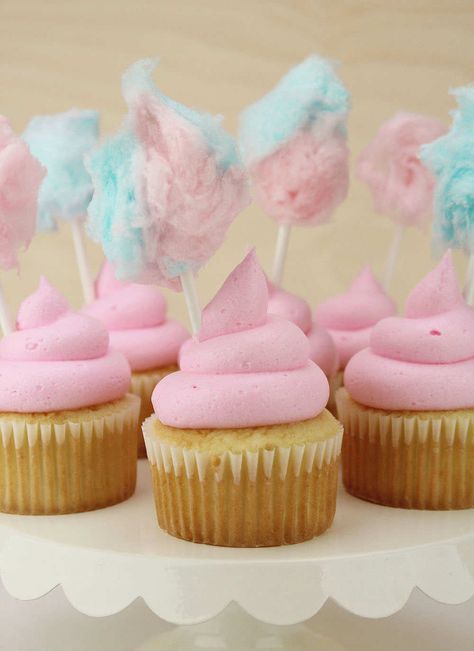 Cotton Candy Cupcakes, Cotton Candy Party, Candy Cupcakes, Pyjamas Party, Savory Cakes, Cupcake Tutorial, Cotton Candy Flavoring, Candy Cupcake, Carnival Themed Party