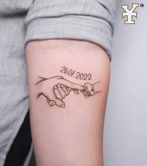 Baby Tattoo For Dads, 34 Tattoo, Mom Son Tattoo, Henna Tattoo Design, Mom Dad Tattoo Designs, Animals Tattoos, Baby Tattoo Designs, Father Tattoos, Mom Tattoo Designs