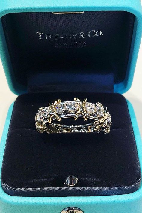 12 Most Loved Tiffany Engagement Rings ❤ tiffany engagement rings eternal wedding bands unique wedding bands tiffany wedding bands ring boxes tiffanyandco #weddingforward #wedding #bride Tiffany Wedding Bands, Tiffany Engagement Rings, Tiffany Wedding Band, Wedding Bands Unique, Tiffany Engagement, Tiffany Engagement Ring, Tiffany Rings, Tiffany Wedding, Popular Engagement Rings