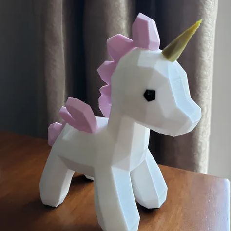 Free STL file Unicorn Lowpoly・3D printing template to download・Cults 3d Printer Stl Files, 3d Printing Toys, 3d Unicorn, Drukarka 3d, 3d Printing Business, 3d Printer Designs, E Craft, 3d Printing Diy, 3d Printer Projects