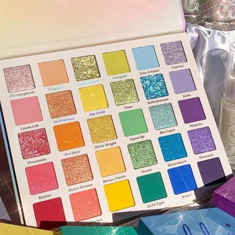 Fade Into Hue Palette, Fade Into Hue, Snapchat Makeup, Rainbow Beauty, Makeup Starter Kit, Rainbow Palette, Glitter Eyeshadow Palette, Happy Pride Month, Bright Art