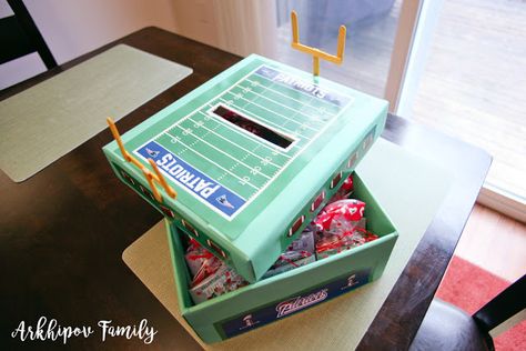 Valentine Box Football Stadium, Diy Football Valentines Boxes, Football Stadium Valentine Boxes, Football Valentine Box Ideas, Football Field Valentines Boxes, Sports Valentine Box Ideas, Football Valentines Boxes, Football Valentines, Kid Valentines