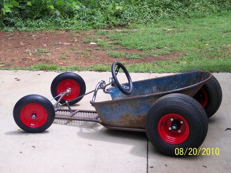 Soap Box Racer, Soap Box Derby Cars, Soap Box Cars, Go Kart Plans, Radio Flyer Wagons, Metal Cart, Wheel Barrow, Diy Go Kart, Go Karts