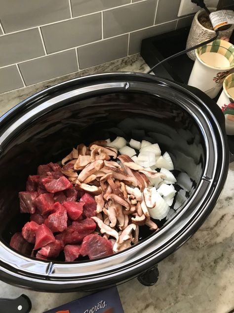 Slow Cooker Beef Tips and Mushrooms - Mom to Mom Nutrition Slow Cooker Steak Tips, Beef Tips And Mushrooms, Beef Tips Slow Cooker, Mushroom Slow Cooker, Slow Cooker Beef Tips, Beef Tips And Noodles, Crock Pot Beef Tips, Mom To Mom, Slow Cooker Asian