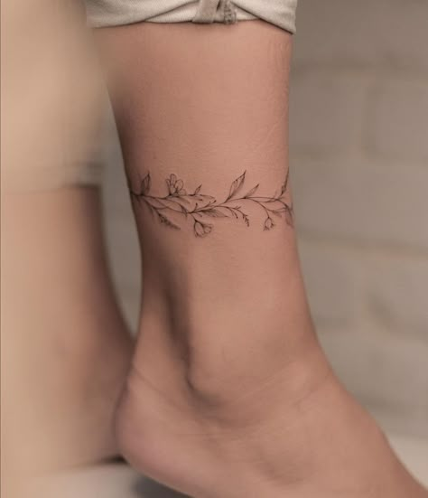 Tattoo Ideas For Ankle, Wraparound Tattoo, Wrap Around Ankle Tattoos, Wrap Around Tattoo, Small Girly Tattoos, Ankle Bracelet Tattoo, Ankle Tattoos For Women, Prison Tattoos, Ankle Tattoos