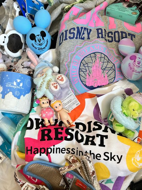 Disneyland Souvenirs Aesthetic, Disney 100 Merch, Tokyo Disney Merchandise 2023, Tokyo Disney Merch, Disneyland Paris Merchandise, Disney Adult, Disney Lifestyle, Disneyland Photos, Disney Merch