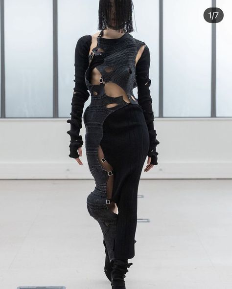 Matrix Fashion, Futurism Fashion, Futuristic Fashion, Future Fashion, Mode Inspo, Fall 2022, Knitwear Design, Edgy Outfits, Dark Fashion