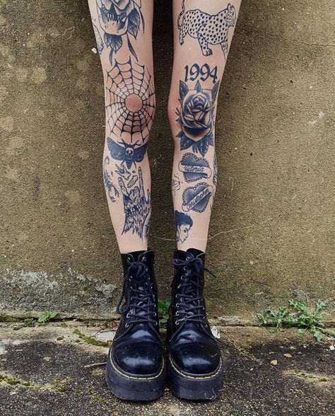 Gefällt 2,330 Mal, 3 Kommentare - Traditional Tattoo (@traditionalartist) auf Instagram: „Do you like Dr. Martens? How many pairs do you have?  Write in the comments and tag a friends 👇👇👇…“ Sorry Mom Tattoo, Traditional Tattoo Woman, Old School Tattoos, Leg Tattoos Women, Leg Sleeve Tattoo, Old Tattoos, Knee Tattoo, Tattoo Project, Tattoo Illustration