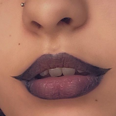 Egirl Lipstick, Purple Emo Makeup, Alt Lip Makeup, Egirl Lips, Whimsical Goth Makeup, Dark Purple Lipstick Makeup, Elissabat Makeup, Gothic Doll Makeup, Emo Lips