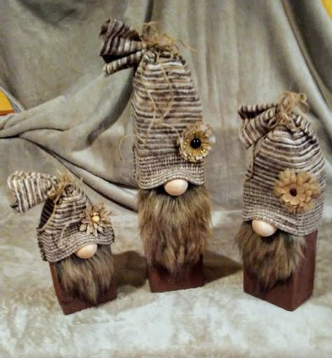 2x4 Gnomes, Christmas Home Decor Diy, Homemade Gift Ideas, Christmas Home Decor Ideas, Christmas Homemade, Christmas Homescreen, Gift Ideas Christmas, Gnomes Diy, Christmas Signs Wood