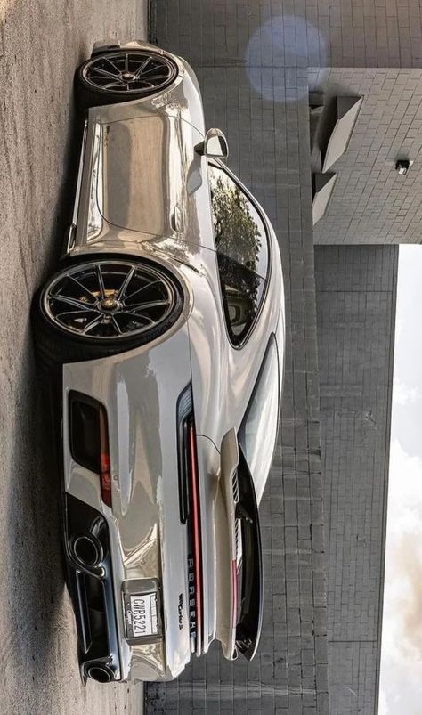 Porsche Macbook Wallpaper, Porsche 911turbo, Cool Car Pictures, Gt Cars, Best Luxury Cars, Porsche Cars, Audi Cars, Pretty Cars, Dream Garage