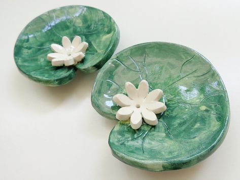 Lilypad lotus ceramic incense stick or cone holder | Flickr Pottery Incense, Incense Cone Holder, Lotus Incense, Diy Flores, Sculpture Art Clay, Ceramic Incense Holder, Incense Cone, Ceramic Incense, Tanah Liat