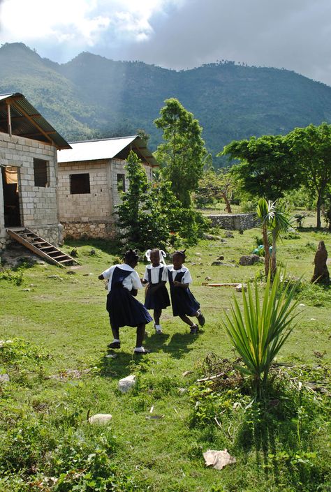 Peredo, Haiti Haiti Landscape Photography, Haiti Culture Aesthetic, Haitian Culture Aesthetic, Haiti Nature, Haiti Wallpaper, Haiti Aesthetic, Haiti Photography, Vintage Haiti, Haiti Beaches