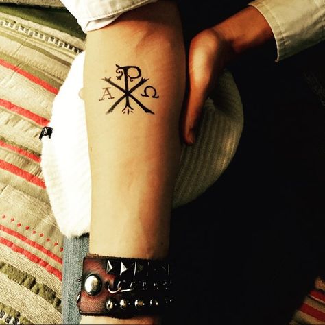 chi-rho-tattoos-christians-forearm Chi Rho Tattoo, Christian Tattoos Men, Christus Tattoo, Latin Tattoo, Catholic Tattoos, Meaning Tattoos, Biblical Tattoos, Tattoo Concepts, Chi Rho