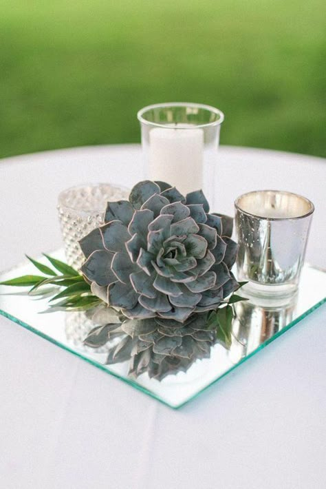 vintage mirror wedding centerpiece idea / http://www.himisspuff.com/mirror-wedding-ideas/4/ Spring Wedding Centerpieces, Succulent Wedding Centerpieces, Garden Wedding Centerpieces, Tafel Decor, Succulent Centerpieces, Sage Wedding, Wedding Floral Centerpieces, Succulent Wedding, Flower Centerpieces Wedding