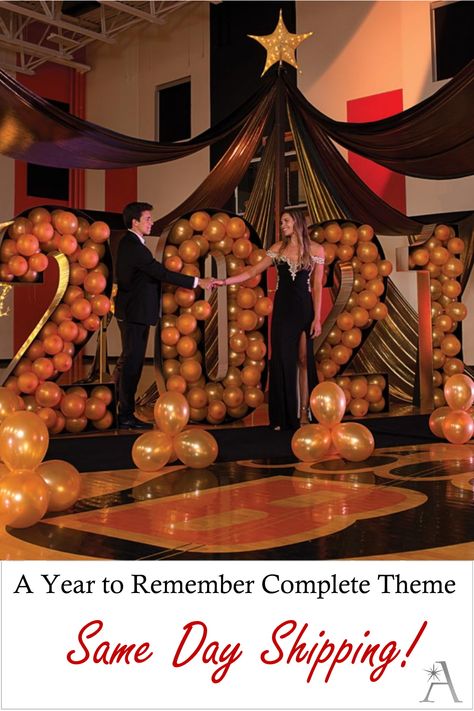 Homecoming Decoration Ideas, Homecoming Dance Decorations, Homecoming Decorations, Prom Planning, Prom Backdrops, Vegas Theme Party, 8th Grade Dance, Post Prom, School Prom