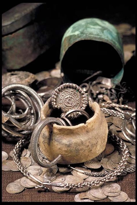 Viking wilver hoard Viking Aesthetic Male, Vikings Aesthetic, Viking Aesthetic, Viking Rings, Neck Rings, Historical Eras, Viking Culture, Ancient Vikings, Viking Ring