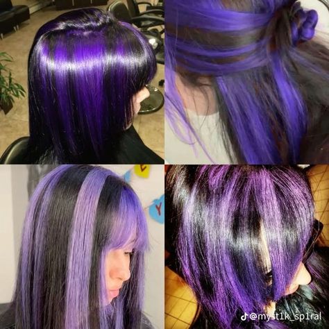 Lavender Skunk Stripe Hair, Colored Skunk Stripe Hair, Purple Skunk Hair, Purple Chunky Highlights, Hair Chunky Highlights, Monster High Hair, Skunk Hair, Split Dyed Hair, Chunky Highlights