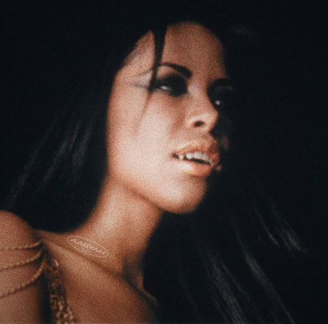 IRVRSBL on Instagram: “Aaliyah, Queen of the Damned 2002 #IRVRSBLworld” Queen If The Damned, Aaliyah 2000's, Aaliyah Queen Of The Damned, Queen Of Damned, Queen Of The Damned Aesthetic, Akasha Queen Of The Damned, Queen Akasha, The Queen Of The Damned, Aaliyah Core