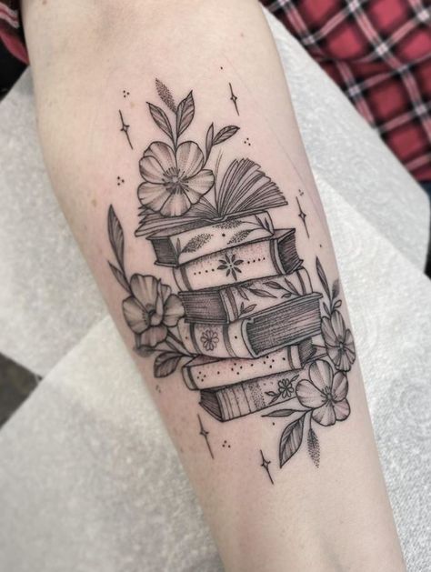 Cute Little Books Tattoo Mutterschaft Tattoos, Rose Book, Bookish Tattoos, Forearm Tattoo Design, Tattoo People, Elbow Tattoos, Tattoos For Lovers, Tattoo Design Book, Book Tattoo