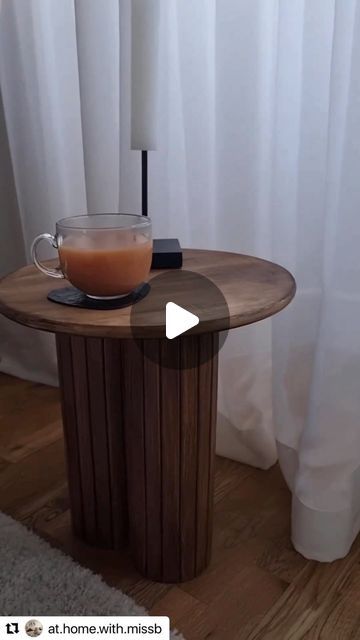 IKEA Hackers | Ideas & Hacks on Instagram: "In ❤️ with this side table hack by @at.home.with.missb The usual suspects: RODEBY armrest tray x2 SNUDDA lazy suzan x1 FORENLIG plant pot x3 LIBERON wood dye shade ( medium oak ) So easy anyone can hack!" Ikea Hack Side Table, Ikea Side Table, Wood Dye, Ikea Wood, The Usual Suspects, Ikea Hackers, Ikea Diy, Ikea Hack, Plant Pot