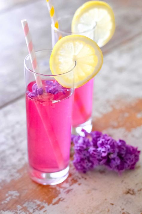 How to Make Lilac Lemonade | The Tastes of Life Holistic Cooking and Living Lilac Lemonade Recipe, Holistic Cooking, Lilac Lemonade, Infused Lemonade, Honey Lemonade, Floral Drink, Mint Drink, Culinary Lavender, 2024 Recipes