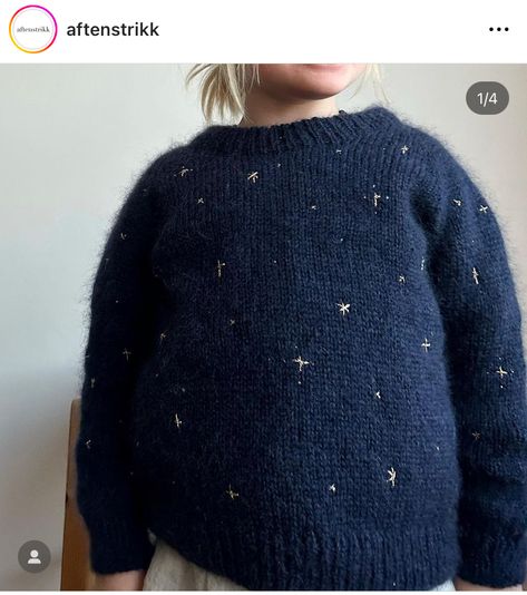 Knitwear Inspiration, Embroidery Sweater, Future Clothes, Star Sweater, Scarf Knitting Patterns, Knitwear Design, Knit Outfit, Crochet Motif, Sweater Pattern