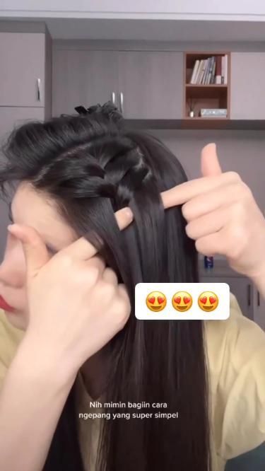 Hairstyles Design, Hair Style Vedio, Cute Quick Hairstyles, Easy Hairstyles For Thick Hair, Ponytail Hairstyles Easy, Easy Hairstyles For Medium Hair, Easy Hair Updos, Hair Braid Videos, Hair Tips Video