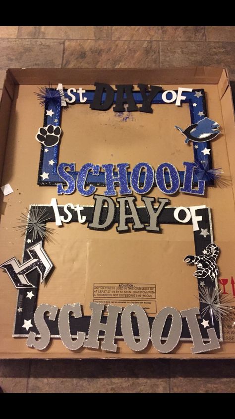 High school themed 1st day of school photo prop frames First Day Of School Photo Frame, Selfie Frames Ideas School, Selfie Corner Ideas For School, Photo Booth Prop Ideas, Back To School Frame, Seniors 2025, School Photo Frames, School Picture Frames, School Results