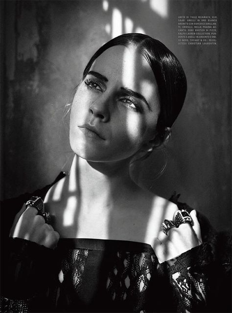 Vincent Peters, Emma Watson Belle, Studio Photography Fashion, Monica Bellucci, Dye My Hair, Cindy Crawford, Black And White Portraits, Charlize Theron, Vogue Magazine