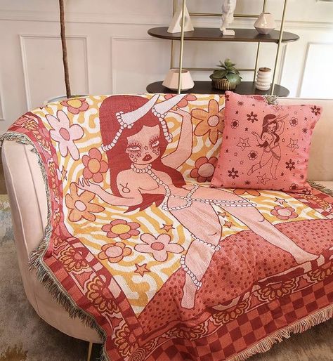 Valfre Zodiac, Quilt Room, Couch Blanket, Quilting Room, Bed Couch, Apartment Style, Living Room Inspo, Couches Living Room, Woven Blanket